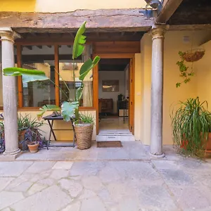Alh Patio , Granada Spanien